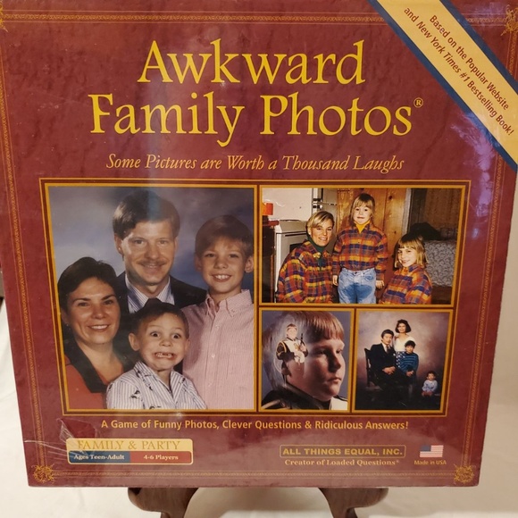 game Other - *NWOT* Awkward Family Photos Game T-Adult